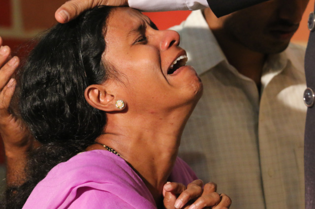 Hundreds gathered to the Hour of Hope Retreat Prayer organized by Grace Ministry at Prayer Center in Mangalore here on Friday 09, 2018. People who attended the retreat prayer perceived the touch of God.